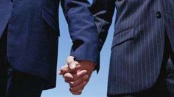"Tutelare la famiglia fondata sul matrimonio fra un uomo e una donna"